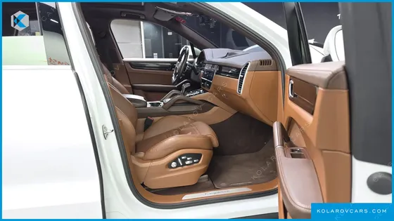 PORSCHE CAYENNE 3.0 E-HYBRID