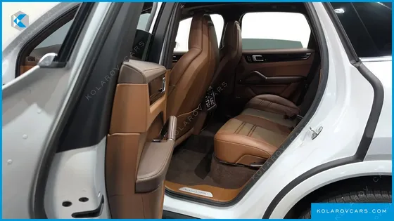 PORSCHE CAYENNE 3.0 E-HYBRID