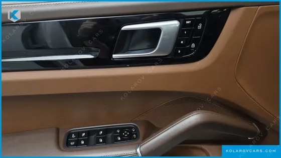 PORSCHE CAYENNE 3.0 E-HYBRID