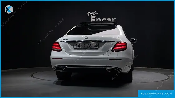 MERCEDES E-CLASS E300E EXCLUSIVE