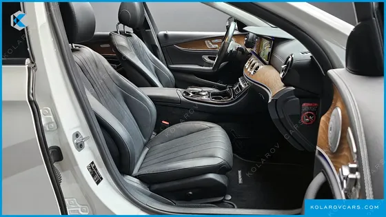 MERCEDES E-CLASS E300E EXCLUSIVE