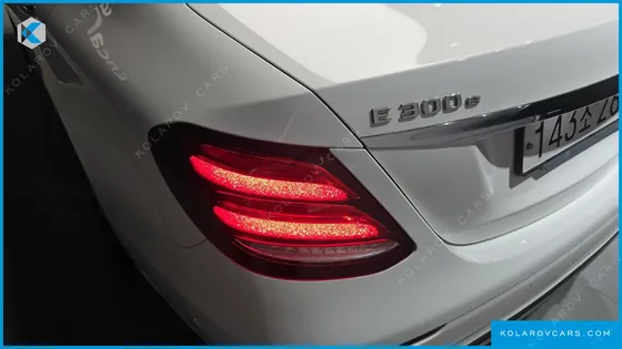 MERCEDES E-CLASS E300E EXCLUSIVE