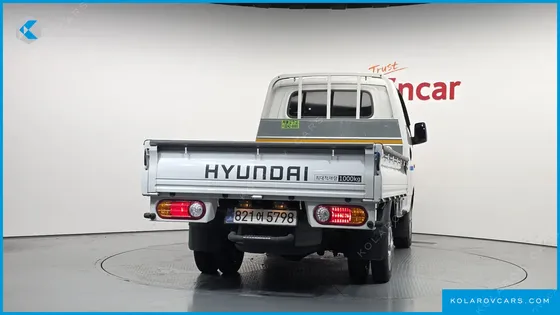 HYUNDAI PORTER II SUPER CABIN LPG