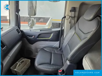 HYUNDAI PAVIS PRESTIGE