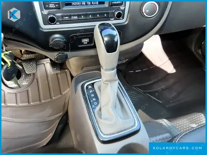 HYUNDAI PORTER II SUPER CABIN LPG