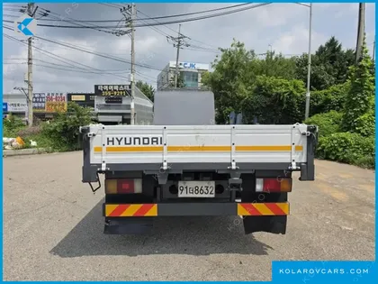 HYUNDAI MEGA TRUCK GOLD