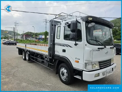 HYUNDAI MEGA TRUCK GOLD