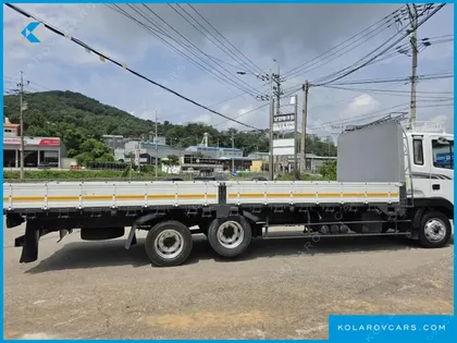 HYUNDAI MEGA TRUCK GOLD