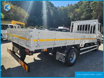 HYUNDAI MEGA TRUCK GOLD