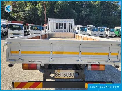 HYUNDAI MEGA TRUCK GOLD