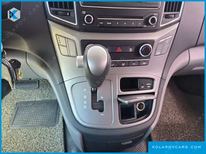 HYUNDAI GRAND STAREX NONE