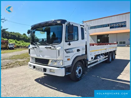 HYUNDAI MEGA TRUCK GOLD