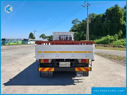 HYUNDAI MEGA TRUCK GOLD