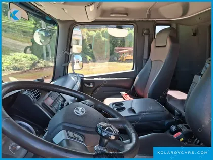 HYUNDAI MEGA TRUCK GOLD