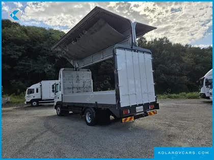 HYUNDAI MEGA TRUCK GOLD