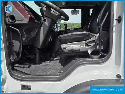 HYUNDAI MEGA TRUCK GOLD
