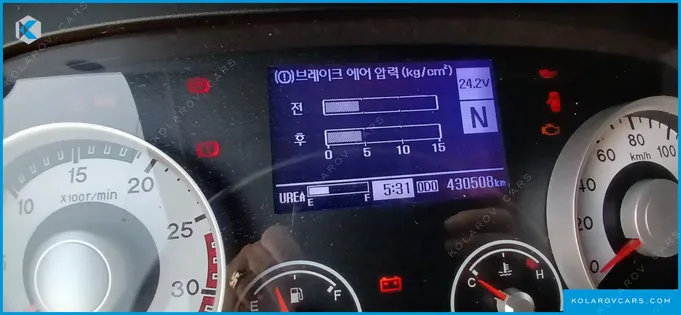 HYUNDAI MEGA TRUCK GOLD