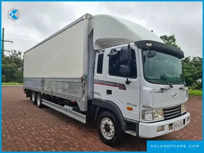 HYUNDAI MEGA TRUCK GOLD