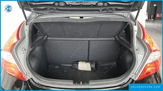 HYUNDAI ACCENT DIESEL WIT 1.6 VGT MODERN