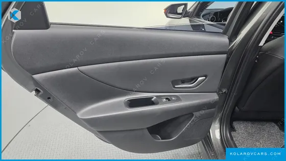 HYUNDAI ELANTRA (AVANTE) MODERN
