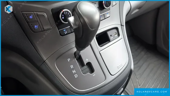 HYUNDAI GRAND STAREX NONE