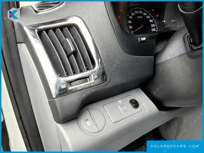 HYUNDAI GRAND STAREX NONE