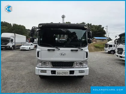 HYUNDAI MEGA TRUCK GOLD