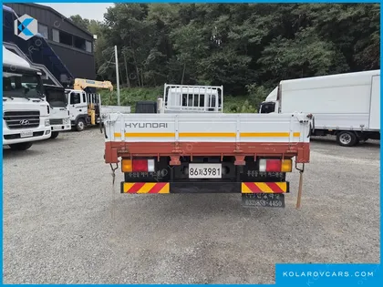HYUNDAI MEGA TRUCK GOLD