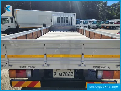 HYUNDAI MEGA TRUCK GOLD