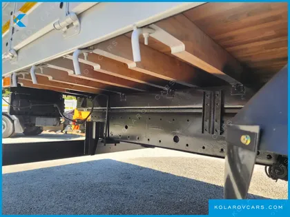 HYUNDAI MEGA TRUCK GOLD