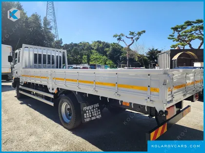 HYUNDAI MEGA TRUCK GOLD