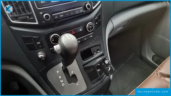 HYUNDAI GRAND STAREX NONE