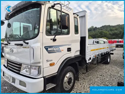 HYUNDAI MEGA TRUCK GOLD
