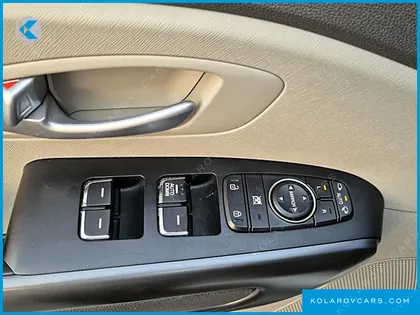 KIA CARNIVAL NONE