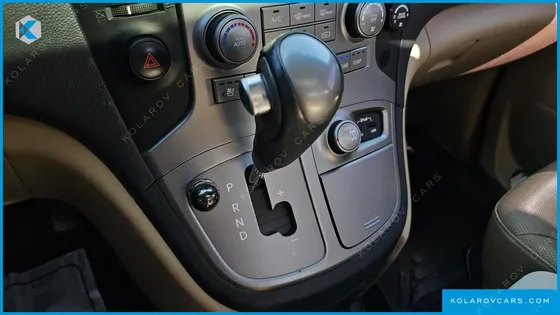 HYUNDAI GRAND STAREX NONE
