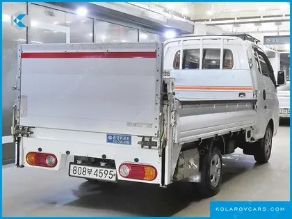 HYUNDAI PORTER II SUPER CABIN LPG