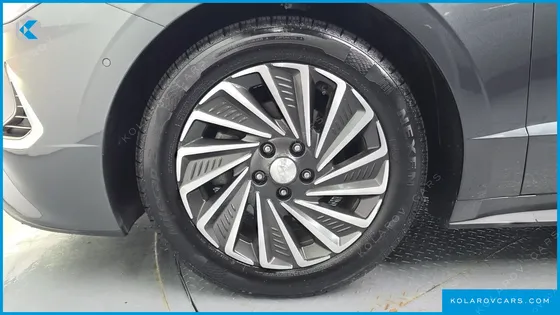HYUNDAI SONATA INSPIRATION