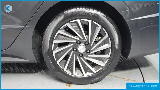 HYUNDAI SONATA INSPIRATION