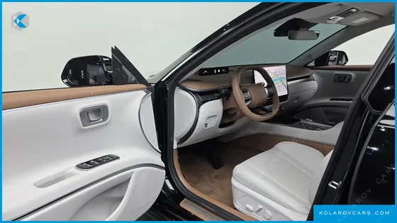 HYUNDAI GRANDEUR 2.5 GASOLINE  2WD