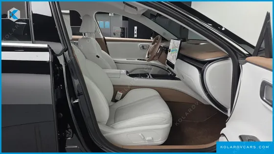 HYUNDAI GRANDEUR 2.5 GASOLINE  2WD