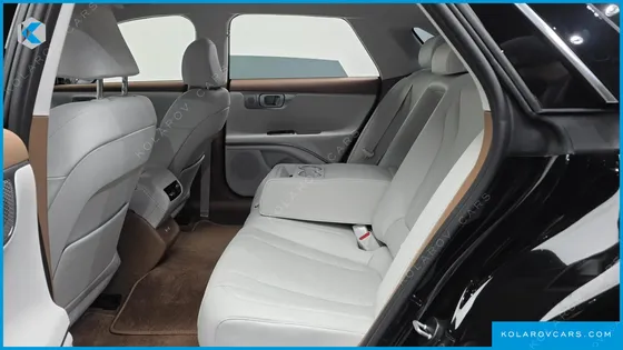 HYUNDAI GRANDEUR 2.5 GASOLINE  2WD