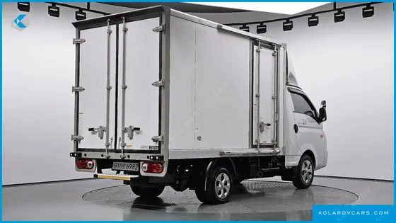 HYUNDAI PORTER II STANDARD CABIN LPG