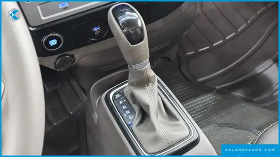 HYUNDAI PORTER II STANDARD CABIN LPG