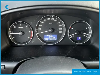 HYUNDAI GRAND STAREX NONE