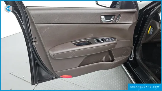 KIA K5 2.0 LPI RENTAL CAR