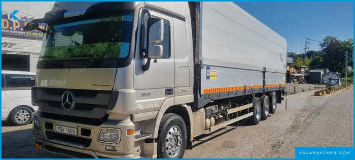 MERCEDES CARGO TRUCK 8X4