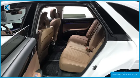 HYUNDAI GRANDEUR 2,5 GASOLINE 2WD