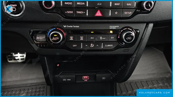 KIA NIRO NOBLESSE