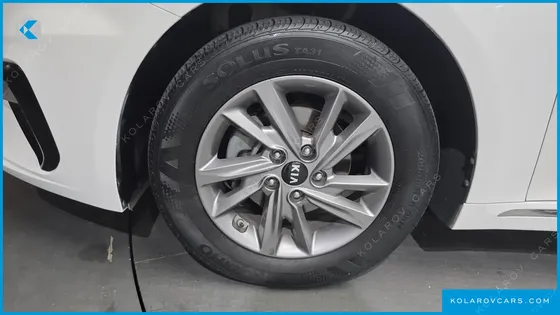KIA K5 2.0 LPI RENTAL CAR