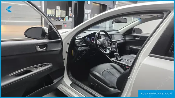 KIA K5 2.0 LPI RENTAL CAR